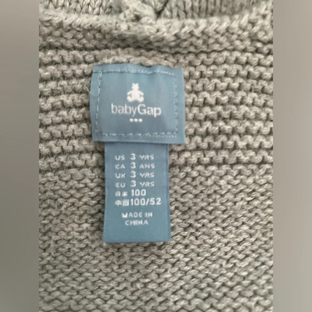 Baby GAP- 3yrs 100% cotton Hooded Knit Cardigan Light Gray pockets button front
